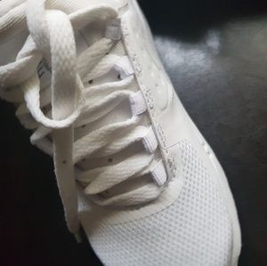 White Nike kids sneakers 11C